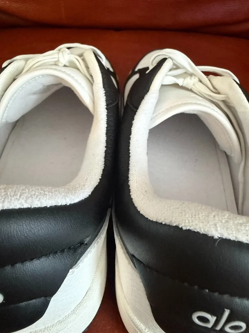 ALO Unisex Recovery Mode Black/White Vegan Leather Sneakers Size: M:8 W:9.5